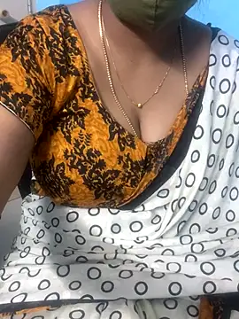 Snapshot of monal_95 chatting on December 19, 2:30 pm monal 95 online show from December 19, 2:30 pm