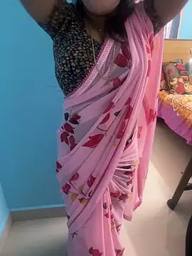 Snapshot of monal_95 chatting on February 17, 9:28 am monal 95 online show from February 17, 9:28 am