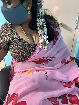 Snapshot of monal_95 chatting on February 14, 8:58 am monal 95 online show from February 14, 8:58 am