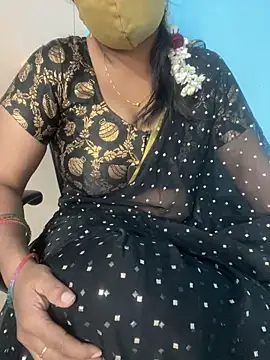 Snapshot of monal_95 chatting on February 8, 8:45 am monal 95 online show from February 8, 8:45 am