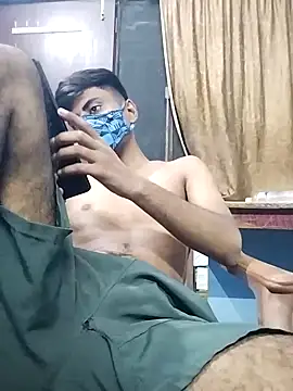 Snapshot of YourTarzan chatting on October 1, 8:35 pm YourTarzan online show from October 1, 8:35 pm