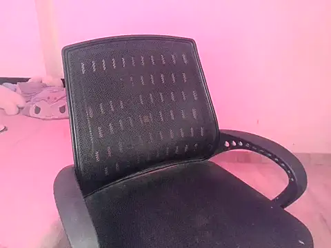 its siya  online show from April 13, 8:35 pm