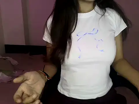 its siya  online show from April 10, 8:05 pm