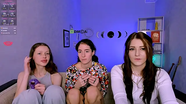 khloebeauty online show from December 16, 10:47 pm