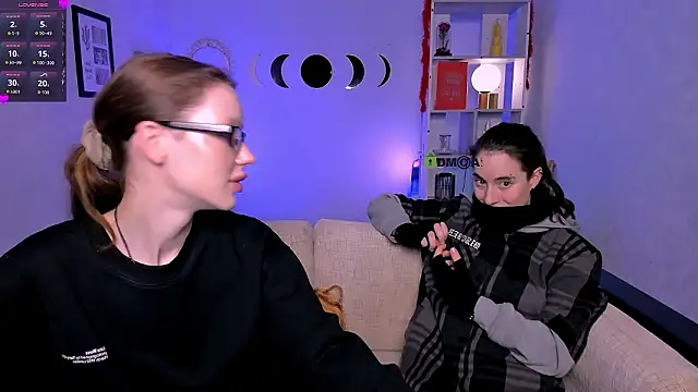 khloebeauty online show from February 28, 8:08 pm