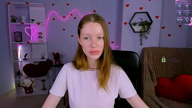 Snapshot of khloebeauty chatting on June 6, 11:15 am khloebeauty online show from June 6, 11:15 am