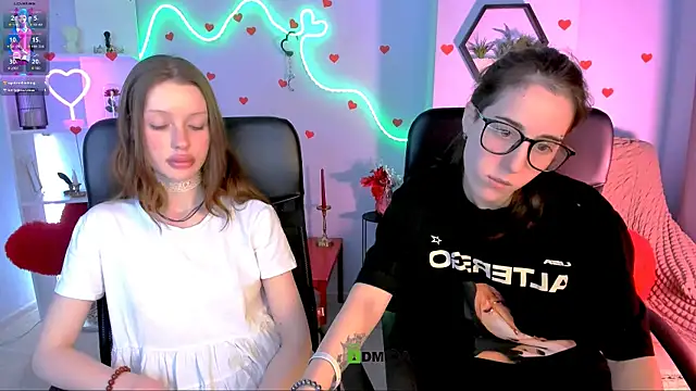 khloebeauty online show from April 7, 7:26 pm