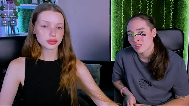 Snapshot of khloebeauty chatting on July 6, 5:47 am khloebeauty online show from July 6, 5:47 am