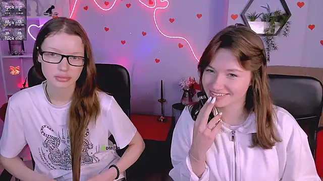 khloebeauty online show from February 11, 9:47 pm