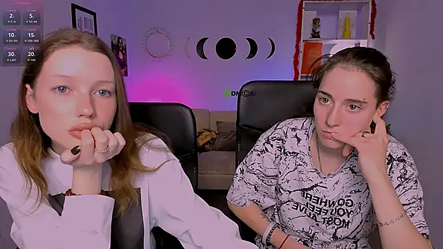 khloebeauty online show from March 27, 8:21 pm