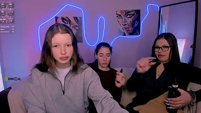 khloebeauty online show from February 3, 8:25 pm