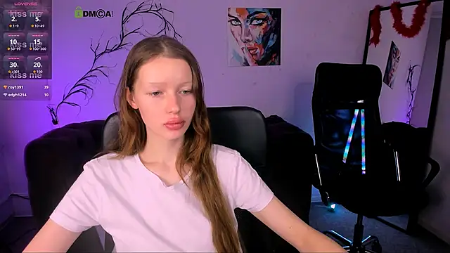 khloebeauty online show from November 30, 8:09 pm