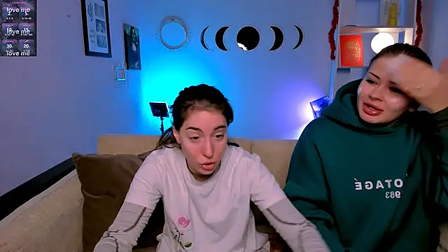 khloebeauty online show from February 2, 8:30 pm