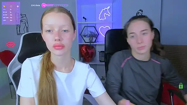 Snapshot of khloebeauty chatting on October 13, 7:15 pm khloebeauty online show from October 13, 7:15 pm