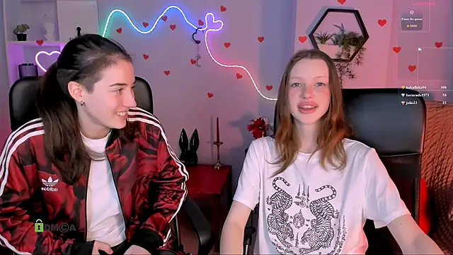 khloebeauty online show from April 10, 7:21 pm