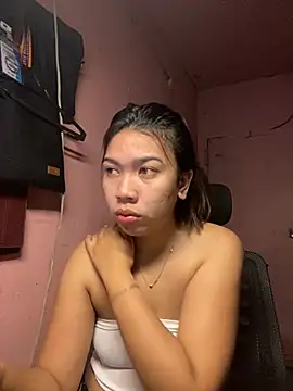 Snapshot of aniya_04 chatting on October 12, 4:52 pm aniya 04 online show from October 12, 4:52 pm