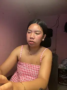 Snapshot of aniya_04 chatting on October 17, 10:44 pm aniya 04 online show from October 17, 10:44 pm