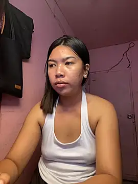 Snapshot of aniya_04 chatting on October 3, 5:31 am aniya 04 online show from October 3, 5:31 am