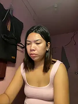 Snapshot of aniya_04 chatting on October 7, 10:44 pm aniya 04 online show from October 7, 10:44 pm