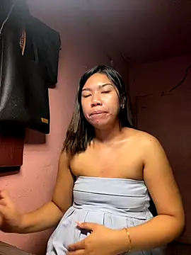 Snapshot of aniya_04 chatting on October 2, 4:43 pm aniya 04 online show from October 2, 4:43 pm