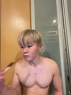 zachlee 69 online show from March 3, 8:05 pm
