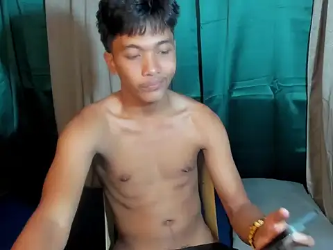 chris hot asian loverboy online show from March 31, 6:48 am