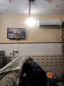meenu bhabhi547 online show from September 22, 2:06 am