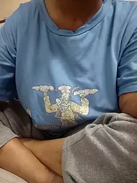 Snapshot of meenu_bhabhi547 chatting on November 12, 4:44 pm meenu bhabhi547 online show from November 12, 4:44 pm