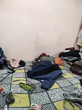 Snapshot of meenu_bhabhi547 chatting on November 9, 2:15 am meenu bhabhi547 online show from November 9, 2:15 am