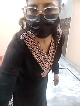 meenu bhabhi547 online show from February 8, 4:32 am