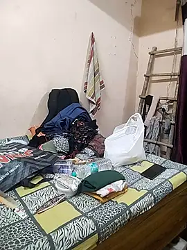 Snapshot of meenu_bhabhi547 chatting on November 6, 4:38 am meenu bhabhi547 online show from November 6, 4:38 am