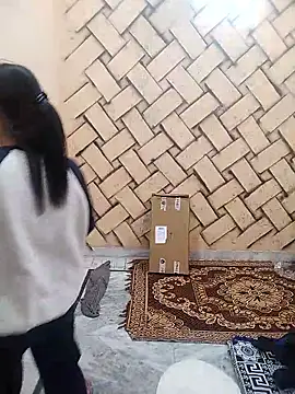 meenu bhabhi547 online show from February 20, 9:00 am