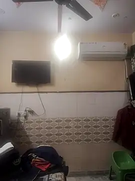 Snapshot of meenu_bhabhi547 chatting on November 30, 2:51 pm meenu bhabhi547 online show from November 30, 2:51 pm