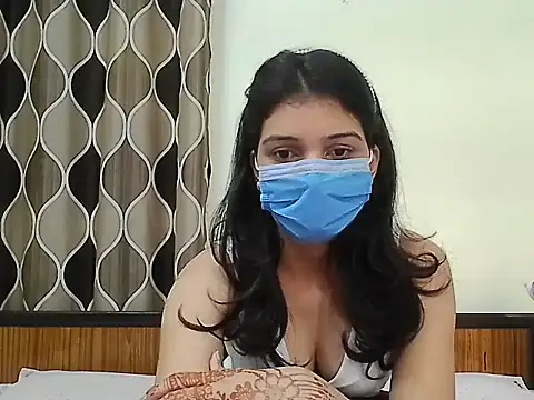 Snapshot of Cute_babydoll099 chatting on October 16, 6:43 am Cute babydoll099 online show from October 16, 6:43 am