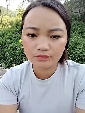 lusy-000 online show from September 17, 8:05 am