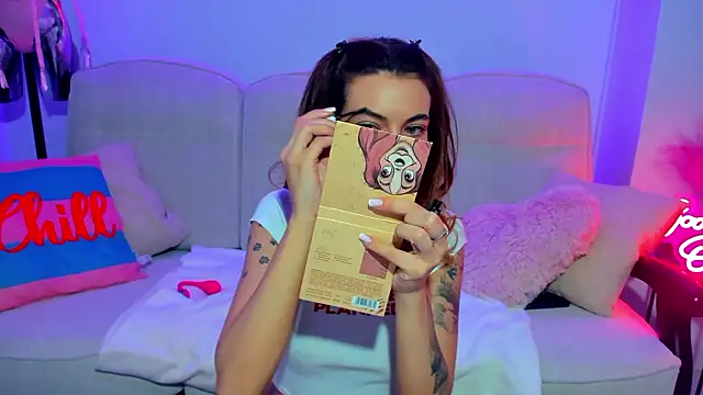 JessicaSky  online show from February 3, 8:36 pm