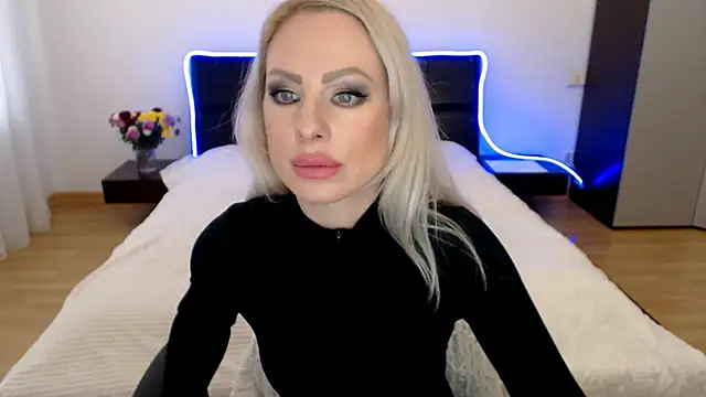 Tina Shines online show from November 8, 11:58 am