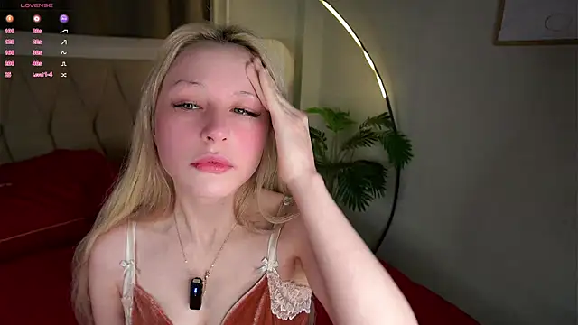 MarciDarugar online show from November 18, 3:04 pm