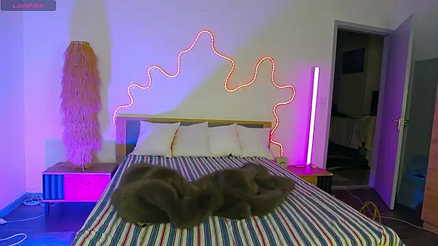 EvaLone1 online show from December 15, 8:03 pm