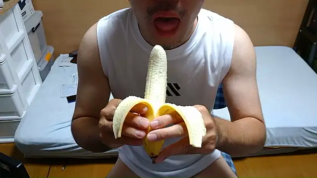 erosuke9 online show from October 5, 8:32 pm