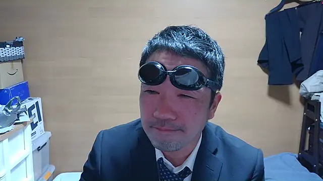 erosuke9 online show from December 5, 4:05 pm