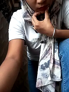 Rekha 89 online show from October 3, 3:20 am