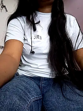 Rekha 89 online show from November 12, 3:43 am