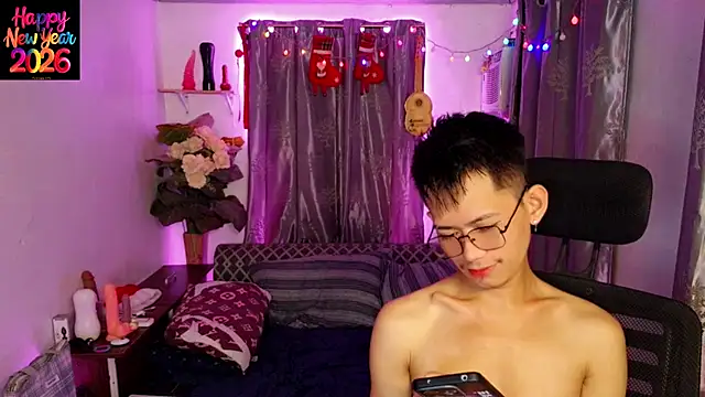 Snapshot of Skinny_CumLoader69 chatting on January 7, 8:14 pm Skinny CumLoader69 online show from January 7, 8:14 pm
