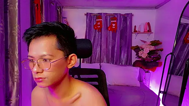 Skinny CumLoader69 online show from November 20, 4:18 pm