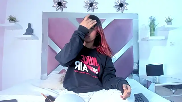 Meegan Doll online show from October 27, 1:34 pm