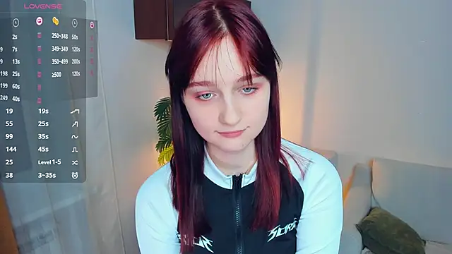 KatyKufel online show from December 5, 9:01 pm