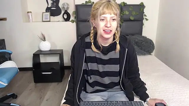 Amnesia  online show from October 2, 11:57 am