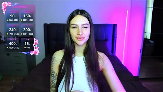 Veronica Larsson online show from September 11, 8:47 am