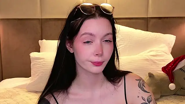 Goldy Stark online show from January 8, 8:48 pm